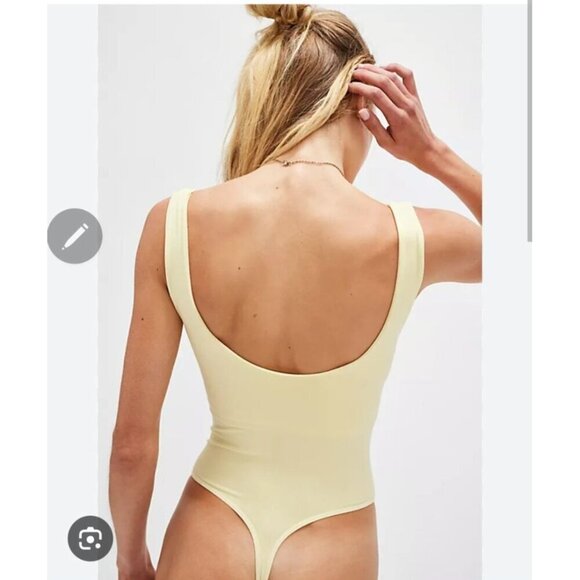 Scoop Neck Ribbed Thong Bodysuit Snap Closure Olive Green Womens Size S - Picture 3 of 11